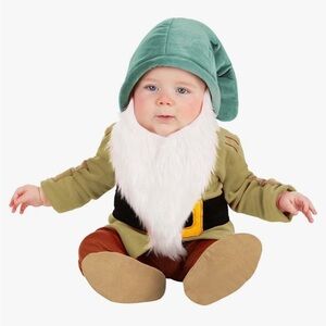 Disneys Sleepy baby costume. Snow White and Seven Dwarfs